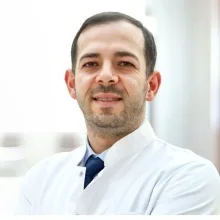 Op. Dr. Eren Yılmaz — Beyin Ve Sinir Cerrahisi, Pendik, İstanbul. Portre fotoğrafı.