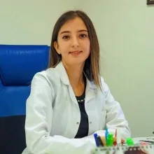 Dyt. Efsun Özdemir — Diyetisyen. Portre fotoğrafı.