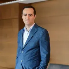 Prof. Dr. Ertuğrul Karahanoğlu — Ankara. Portre fotoğrafı.