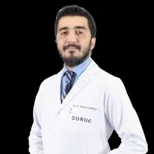Op. Dr. Kamran Aliyev — Göğüs Cerrahisi, Bursa. Portre fotoğrafı.