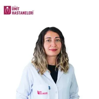 Uzm. Dr. Kübra Erkilet — Çocuk Sağlığı Ve Hastalıkları, Tepebaşı, Eskişehir. Portre fotoğrafı.