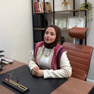 Dyt. Rabia Özkan — Diyetisyen, İstanbul. Portre fotoğrafı.