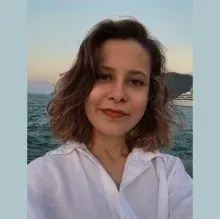 Fzt. Beyza Atakan — Fizyoterapi Ve Rehabilitasyon, Bursa. Portre fotoğrafı.