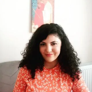 Dyt. Aysel Yaşasın Toprak — Diyetisyen, Eskişehir. Portre fotoğrafı.