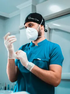 Dt. Berkhan Demir profilinde yer alan galeri fotoğrafı.