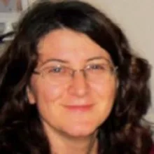 Uzm. Psk. Dan. Fatma Zengin — Psikolojik Danışma ve Rehberlik, Kadıköy, İstanbul. Portre fotoğrafı.
