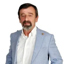 Uzm. Dr. Yalçın Yılmaz — Psikiyatri, Kuşadası, Aydın. Portre fotoğrafı.