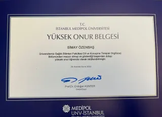 Dkt. Simay Özenbaş Yıldız profilinde yer alan galeri fotoğrafı.