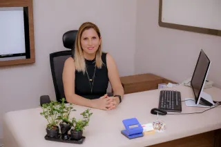Doç. Dr. Gül Bora Makal profilinde yer alan galeri fotoğrafı.