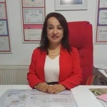 Uzm. Dr. Betül Akçanal — Çocuk Sağlığı Ve Hastalıkları, Aydın. Portre fotoğrafı.