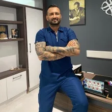 Op. Dr. Erhan Arslan — Beyin Ve Sinir Cerrahisi, Bursa. Portre fotoğrafı.