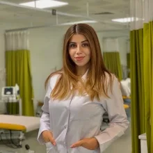 Fzt. Zehra Zümrüt Öztemur — Fizyoterapi Ve Rehabilitasyon, İstanbul. Portre fotoğrafı.