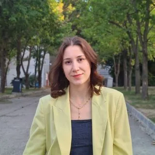 Psk. Elif Kılınçaslan — Psikoloji. Portre fotoğrafı.