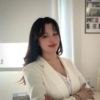 Psk. Berra Altınışık — Psikoloji. Portre fotoğrafı.