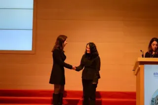Dkt. Yurdagül Erdal profilinde yer alan galeri fotoğrafı.