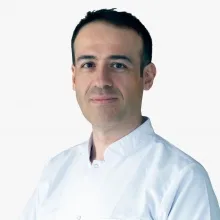 Op. Dr. Onur Meray — Kadın Hastalıkları Ve Doğum, Afyonkarahisar. Portre fotoğrafı.