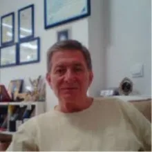Dt. Fatih Özyürük — Diş Hekimi, Ankara. Portre fotoğrafı.