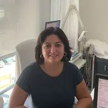 Uzm. Dr. Gülsün Erşen — Nöroloji, Konyaaltı, Antalya. Portre fotoğrafı.