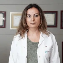 Op. Dr. Günseli Dura Özdemir — İstanbul. Portre fotoğrafı.
