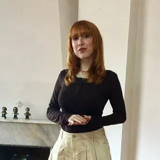 Psk. Melisa Karagül — Psikoloji, İstanbul. Portre fotoğrafı.