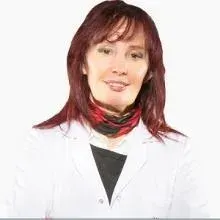 Uzm. Dr. Zehra Yılmaz — Gastroenteroloji, Denizli. Portre fotoğrafı.