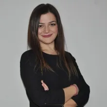 Psk. | Bilim Uzmanı Yankı Erdönmez Çamoğlu — Samsun. Portre fotoğrafı.