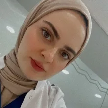 Dt. Arya Koç Kuş — Diş Hekimi, Kocaeli. Portre fotoğrafı.