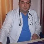 Op. Dr. Engin Durmuş. Portre fotoğrafı.