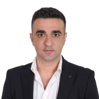 Op. Dr. Cemal Kızılkaya — Ortopedi Ve Travmatoloji, Kırklareli. Portre fotoğrafı.
