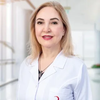 Uzm. Dr. Duygu Bilginer — Fiziksel Tıp Ve Rehabilitasyon, Maltepe, İstanbul. Portre fotoğrafı.