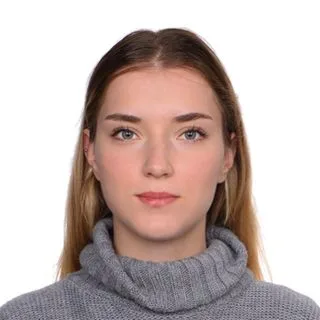 Psk. Alara Taylan — Psikoloji. Portre fotoğrafı.