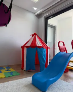 Uzm. Dkt. Elif Yılmaz profilinde yer alan galeri fotoğrafı.