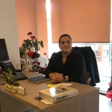 Uzm. Dr. Aslı Cömertpay — Çocuk Sağlığı Ve Hastalıkları, Ankara. Portre fotoğrafı.