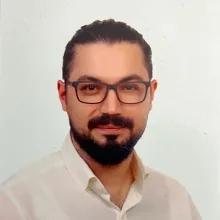 Uzm. Dr. Artunç Kaan Turanoğlu — Kulak Burun Boğaz, Bakırköy, İstanbul. Portre fotoğrafı.