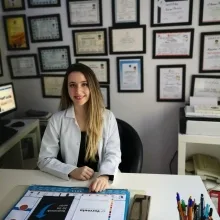 Dyt. Bengüsu Kat — Diyetisyen, Yalova. Portre fotoğrafı.