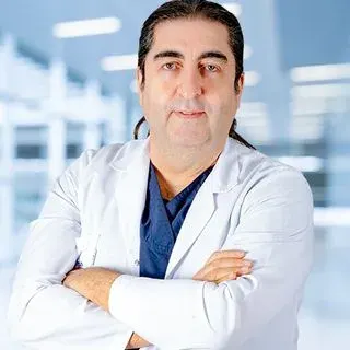Op. Dr. Murat Karayel — Kadın Hastalıkları Ve Doğum, Denizli. Portre fotoğrafı.