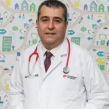 Uzm. Dr. Kudret Kulak — Çocuk Sağlığı Ve Hastalıkları, İstanbul. Portre fotoğrafı.