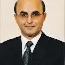 Prof. Dr. Servet Ebrinç — Psikiyatri, İstanbul. Portre fotoğrafı.