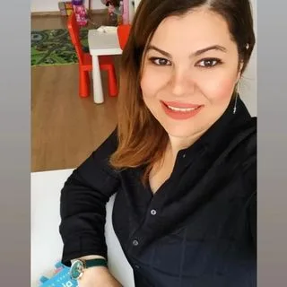 Ayşe İrengün — Çocuk Gelişimi, İzmir. Portre fotoğrafı.