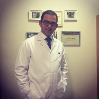 Op. Dr. Filip Taşhan profilinde yer alan galeri fotoğrafı.