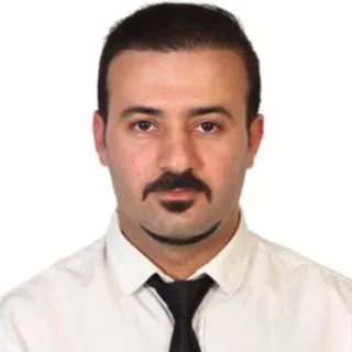 Uzm. Dkt. Ertuğrul Kaya — Dil ve Konuşma Terapisi, İstanbul. Portre fotoğrafı.