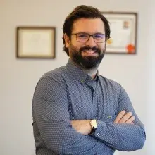 Prof. Dr. Ömer Şenormancı — Psikiyatri, Bursa. Portre fotoğrafı.