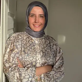 Psk. Elifnur Orhan — Psikoloji, Aydın. Portre fotoğrafı.