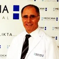 Prof. Dr. Muzaffer Sarıyar — Genel Cerrahi, Beylikdüzü, İstanbul. Portre fotoğrafı.