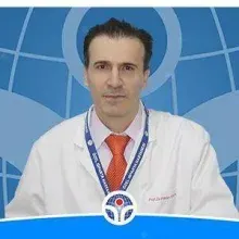 Prof. Dr. Hakan Kaya — Isparta. Portre fotoğrafı.