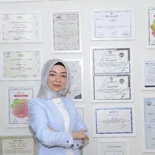 Kl. Psk. Vildan Zor — Psikoloji, İstanbul. Portre fotoğrafı.
