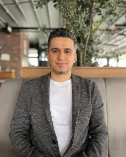 Doç. Dr. Kadir Yıldırım profilinde yer alan galeri fotoğrafı.