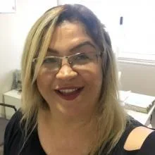 Uzm. Dr. İlkay İçke — Dermatoloji, Antalya. Portre fotoğrafı.