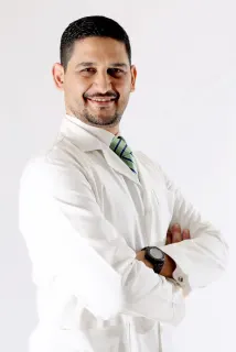 Op. Dr. Cemil Özerk Demiralp profilinde yer alan galeri fotoğrafı.