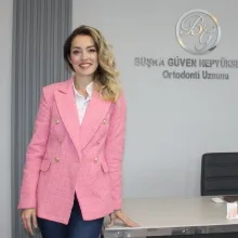Uzm. Dt. Büşra Güven Hepyükselen — Ortodonti, İstanbul. Portre fotoğrafı.
